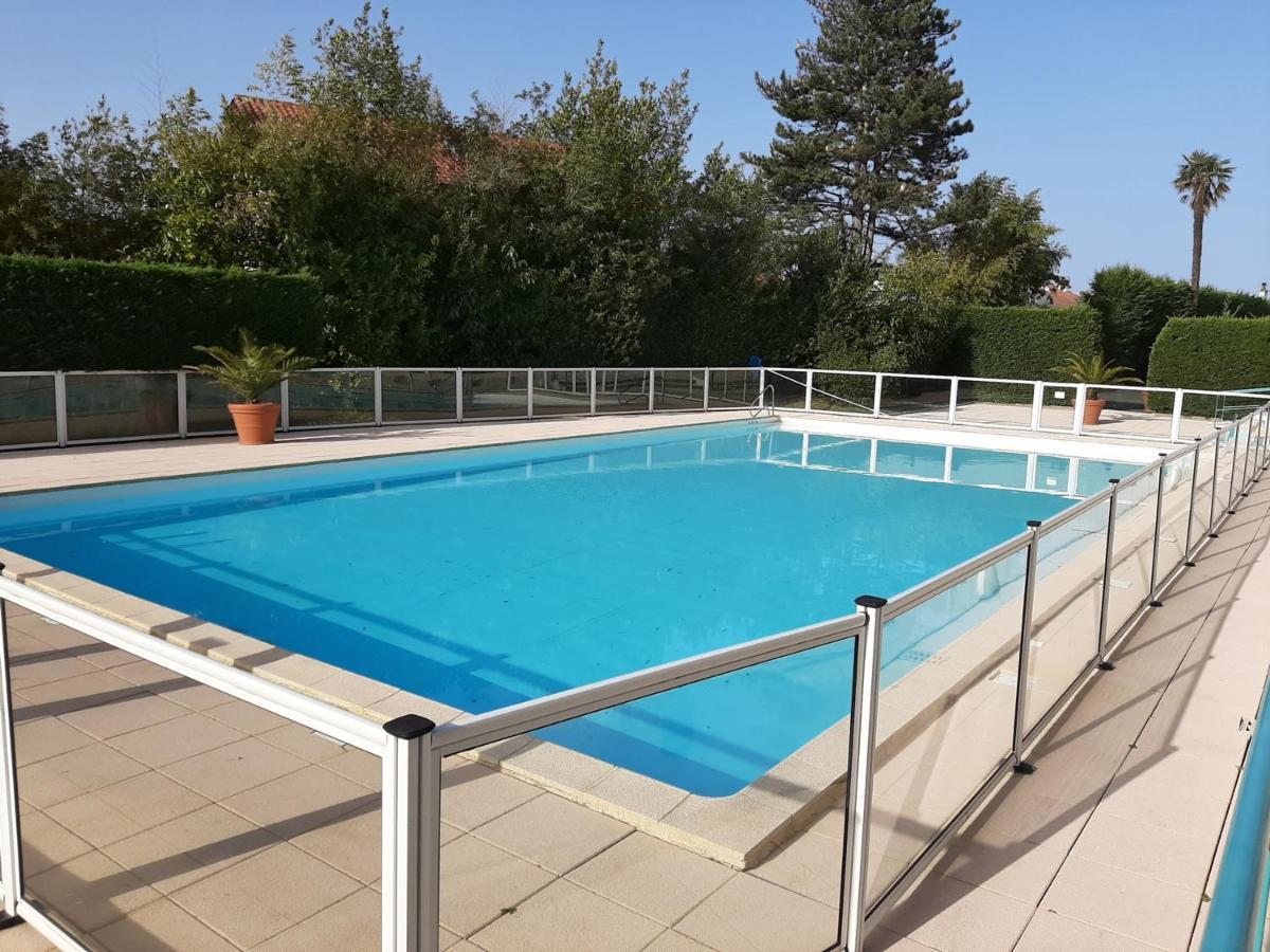 Appartement A Ciboure Avec Terrasse, Piscine Chauffee Et Parking - Ideal Golf Et Plage - Fr-1-239-551 Eksteriør bilde