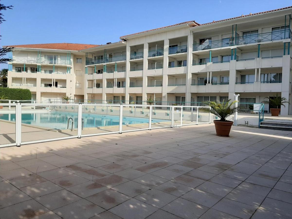 Appartement A Ciboure Avec Terrasse, Piscine Chauffee Et Parking - Ideal Golf Et Plage - Fr-1-239-551 Eksteriør bilde